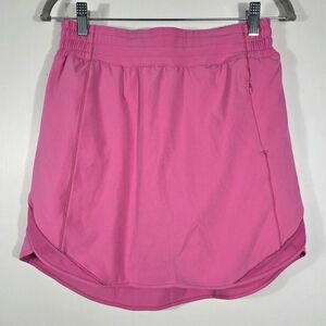 LULULEMON ATHLETICA  HOTTY HOT HIGH- RISE SKORT.